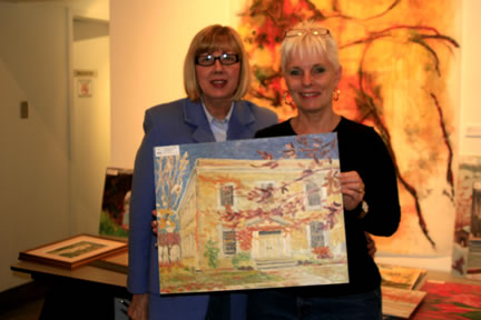 Gail & Susan Fortin-Smith at Auction for Paul Schleusner's Paintings 